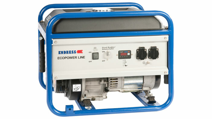 In diesem Bild ist der Endress Stromerzeuger ESE 3000 BS in blau zu sehen.