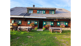 ALMHÜTTE MIT HERZ 