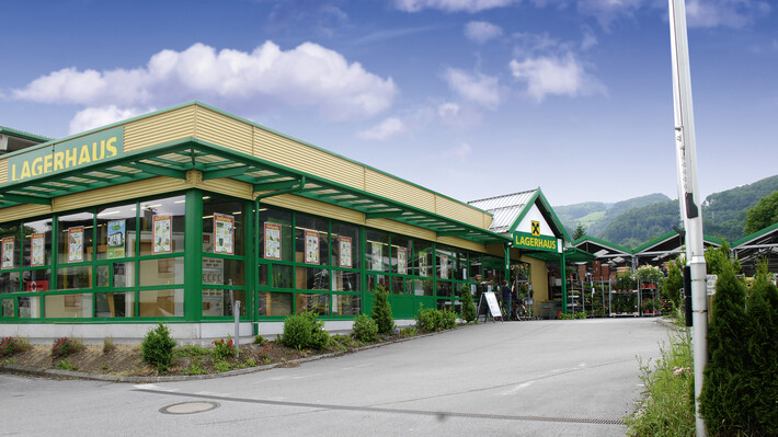 Die behörden seien dabei, tiefer gelegene teile der stadt gegen eine neuerliche. Hallein Österreich Tankstelle . Lagerhaus Hallein | Lagerhaus Salzburg